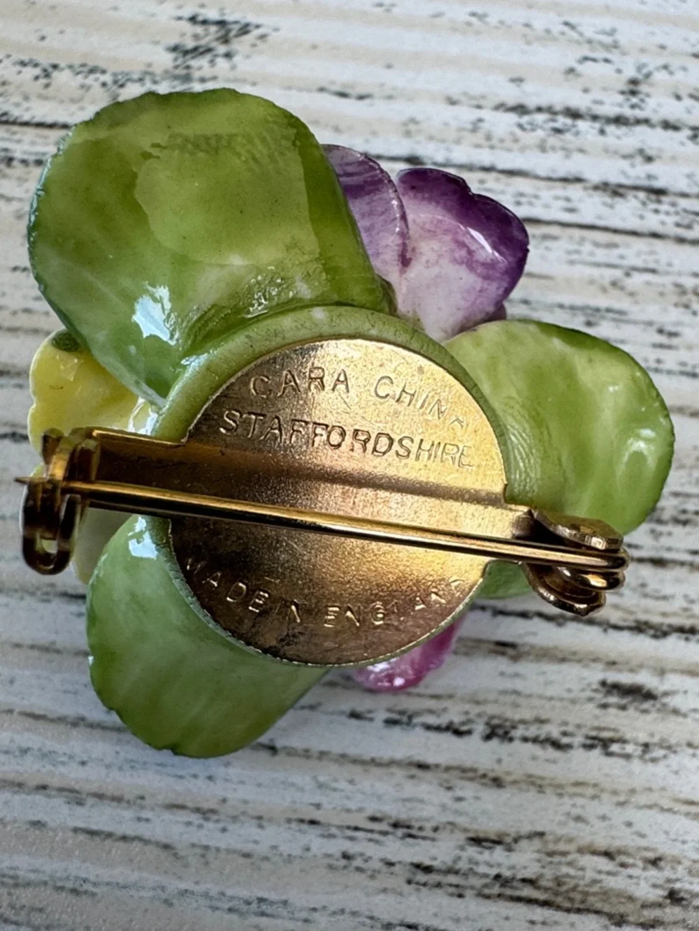 EUC Vintage Cara China Pansy Floral Brooch